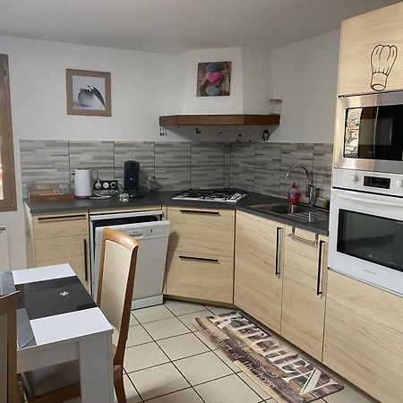 Spacieux Appartement 110M2 Avec Terrasse Privative Beauregard-Vendon Extérieur photo