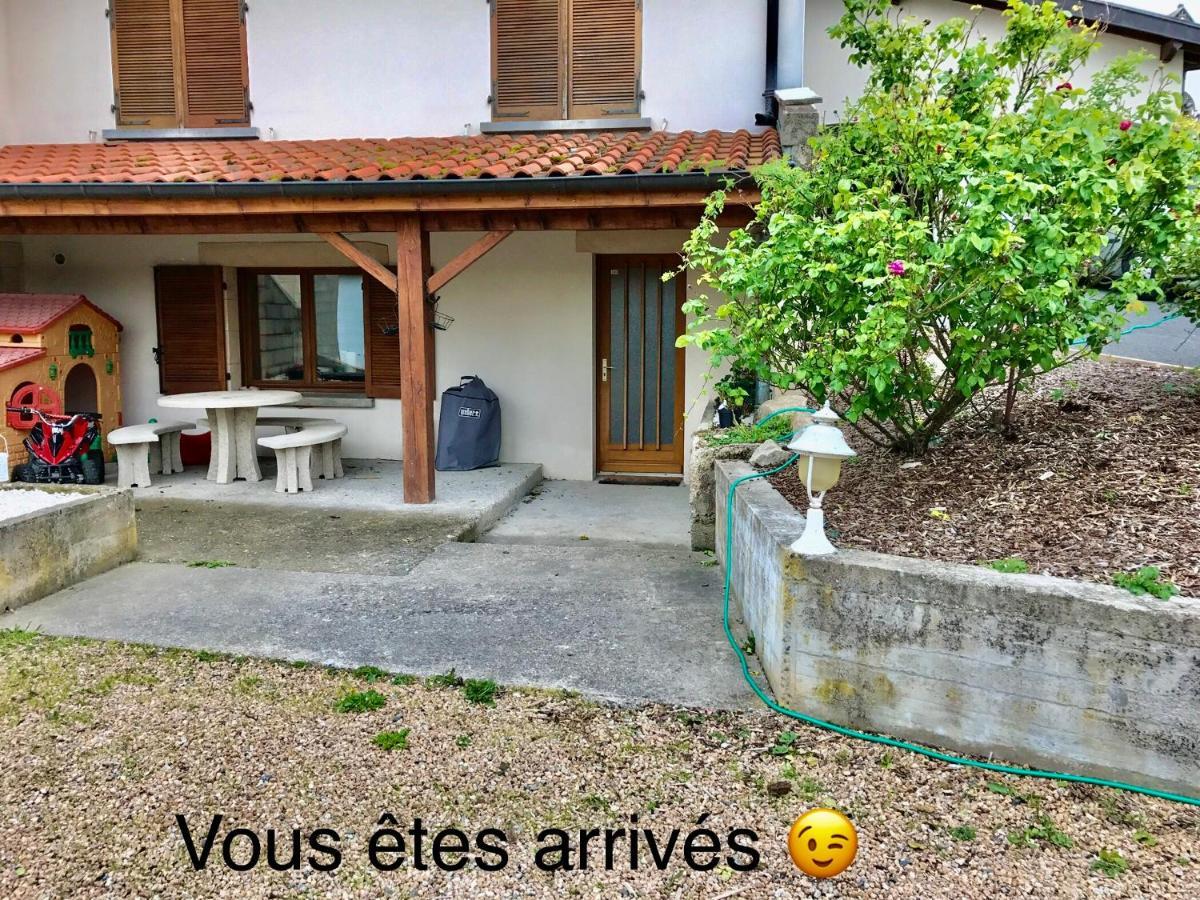 Spacieux Appartement 110M2 Avec Terrasse Privative Beauregard-Vendon Extérieur photo