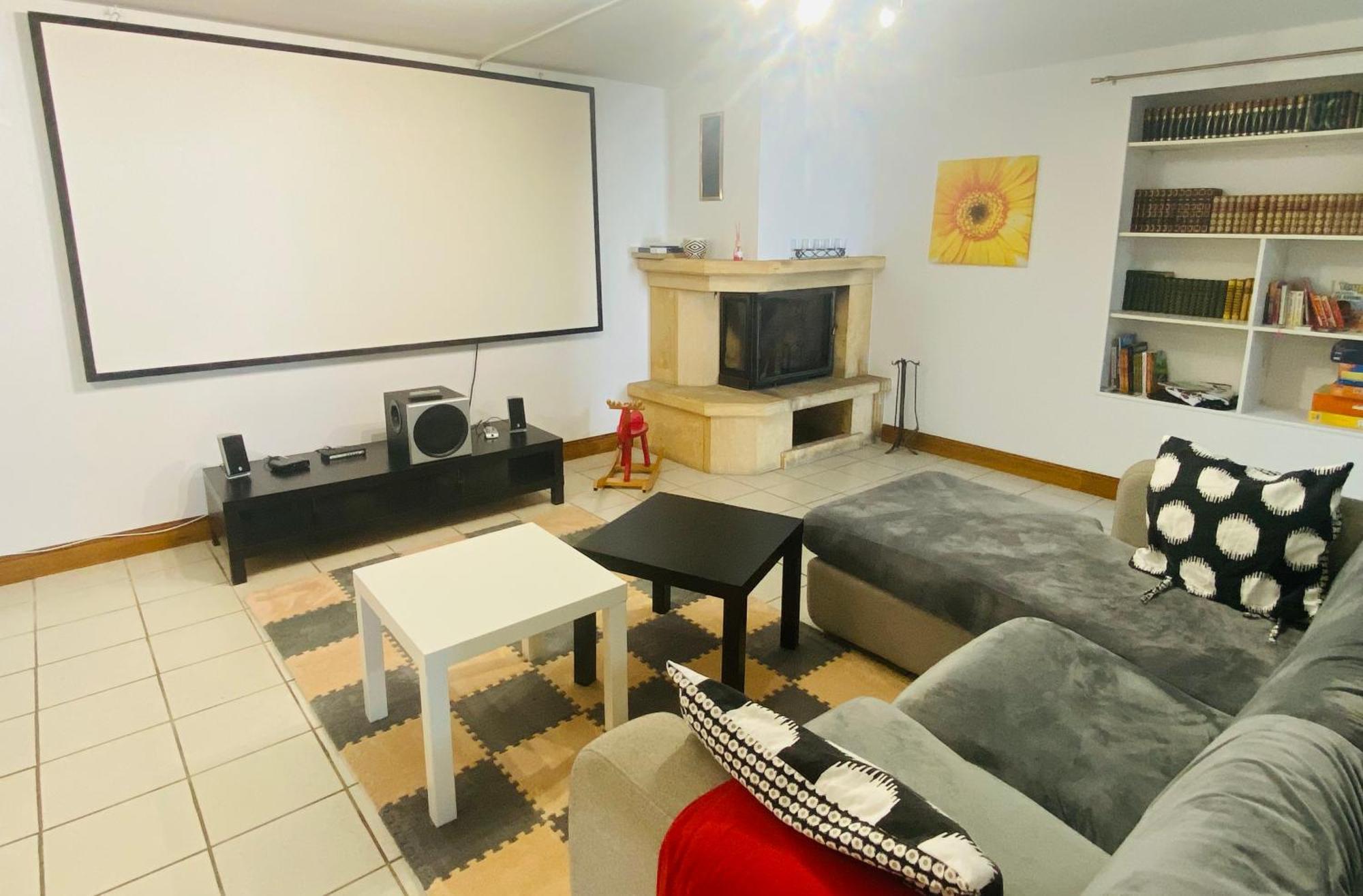 Spacieux Appartement 110M2 Avec Terrasse Privative Beauregard-Vendon Extérieur photo