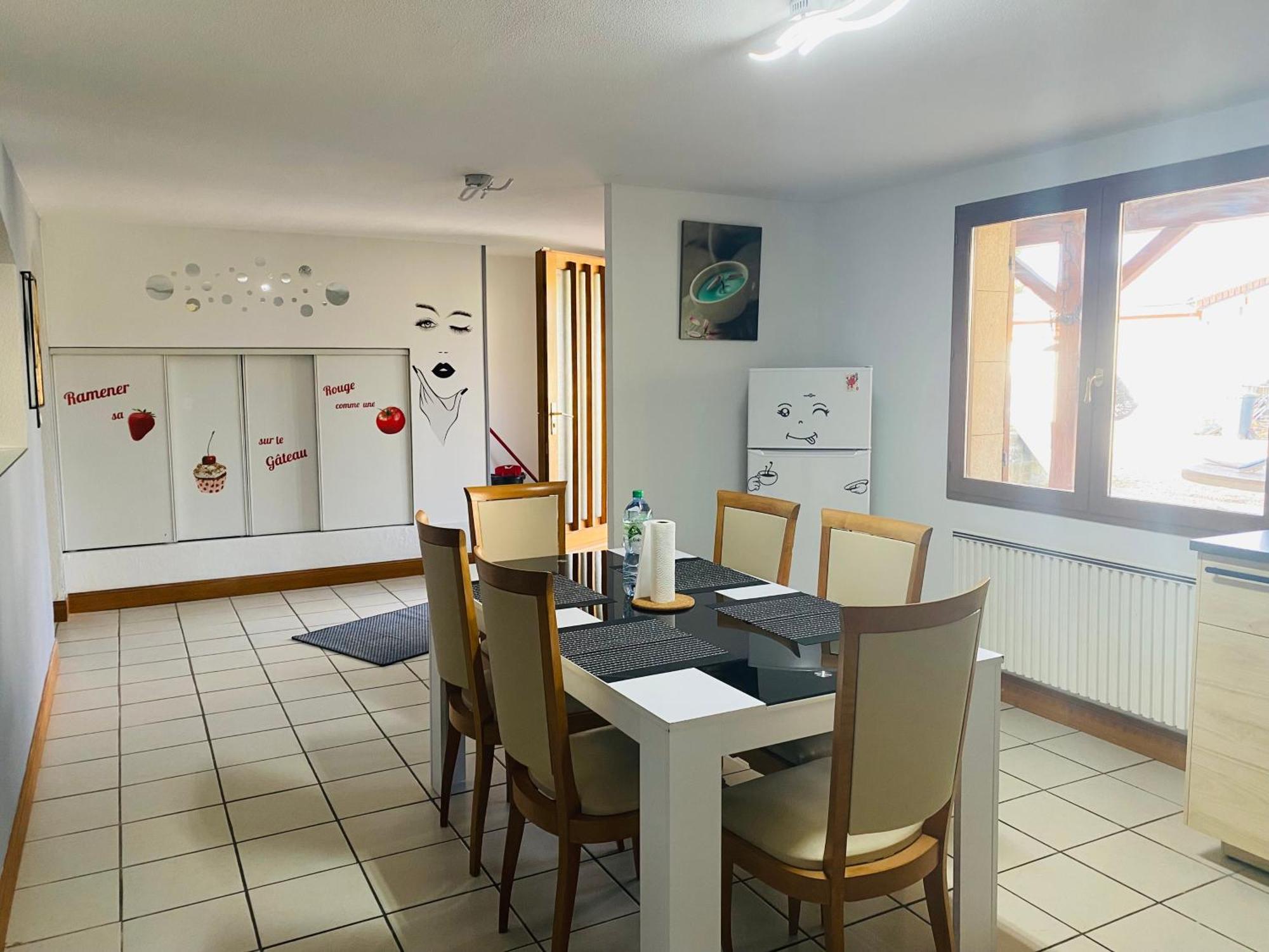 Spacieux Appartement 110M2 Avec Terrasse Privative Beauregard-Vendon Extérieur photo